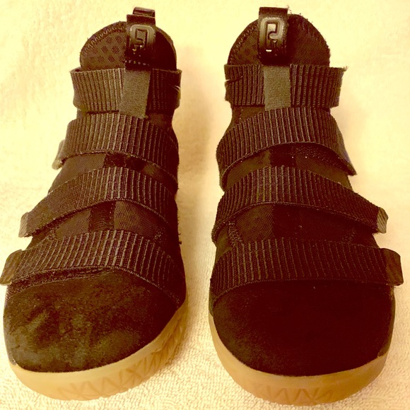 Nike Other - 👟 LeBron James High Tops 👟